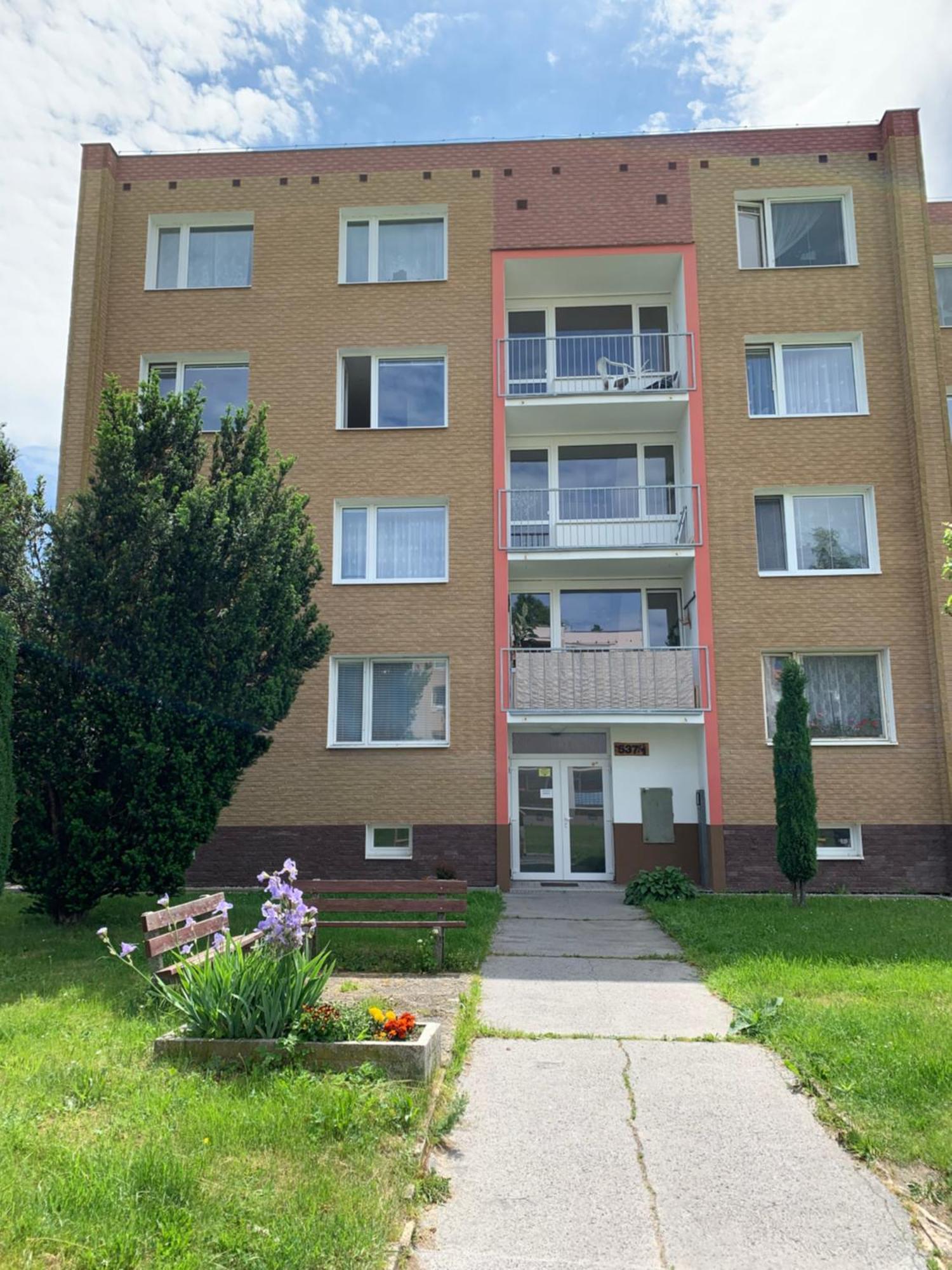הייניצה Novy Horsky Apartman V Jizerskych Horach מראה חיצוני תמונה